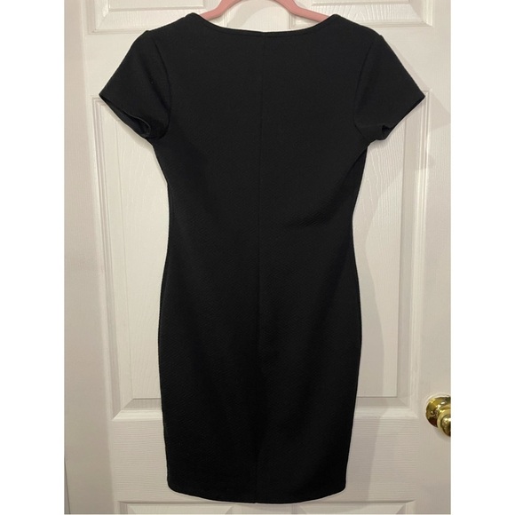 ⭐️cute little black dress (LBD) - Picture 2 of 4